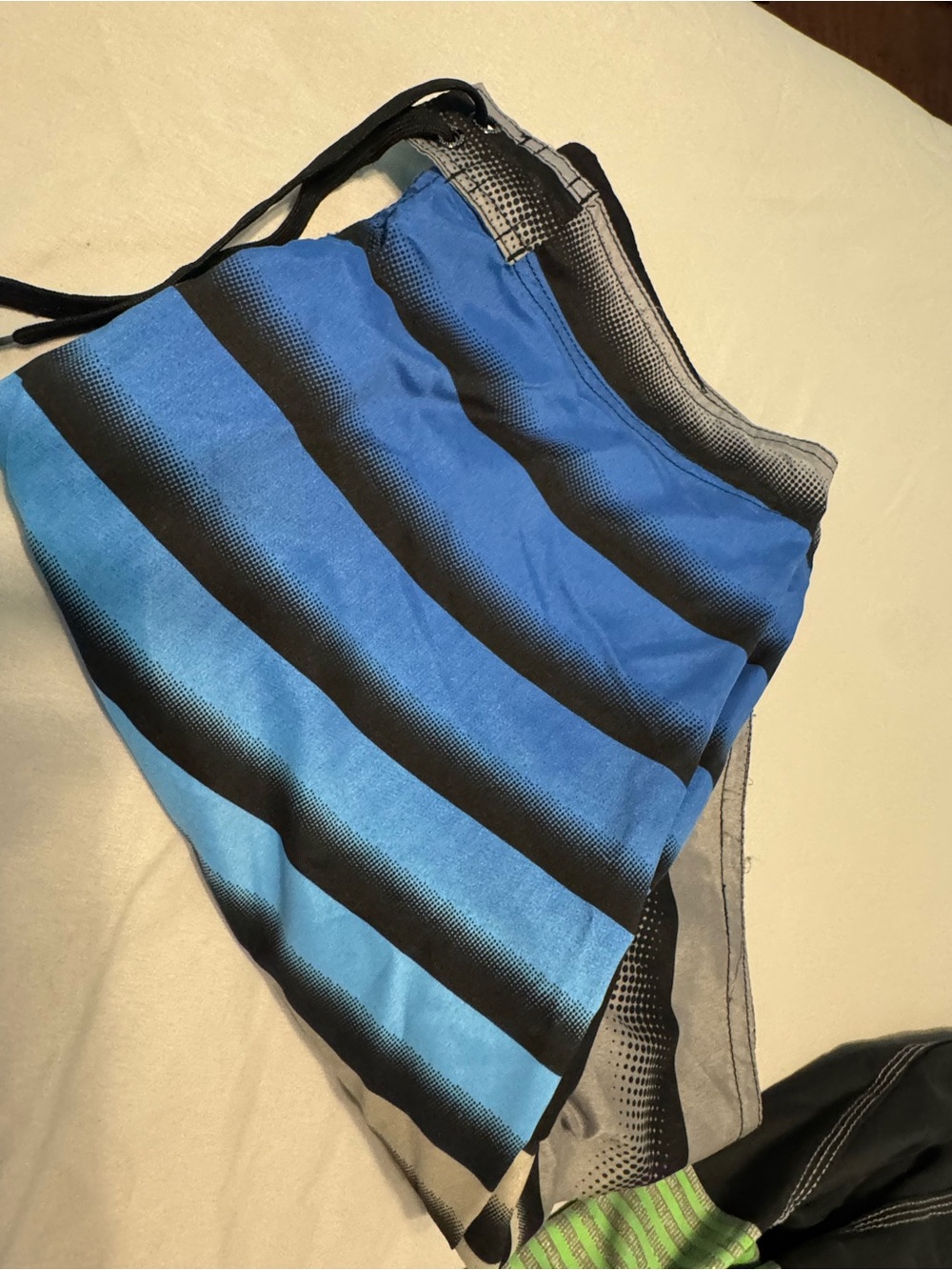 Pair of Striped Swim Trunks Distortion Board Shorts Bundle 2 Pairs Men’s Sz L - Picture 4 of 8